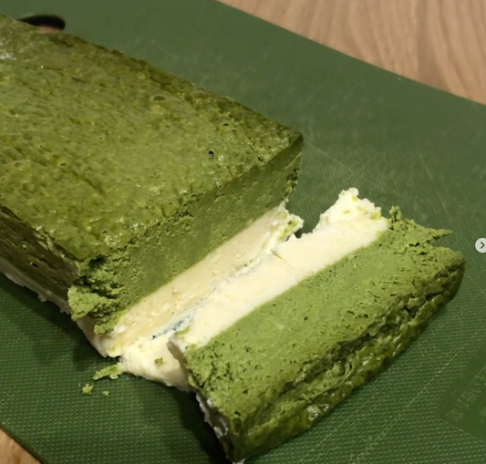 抹茶_紋【抹茶スイーツ/東京カフェ/手作りレシピ】様にママのチーズケーキを食べていただきました。