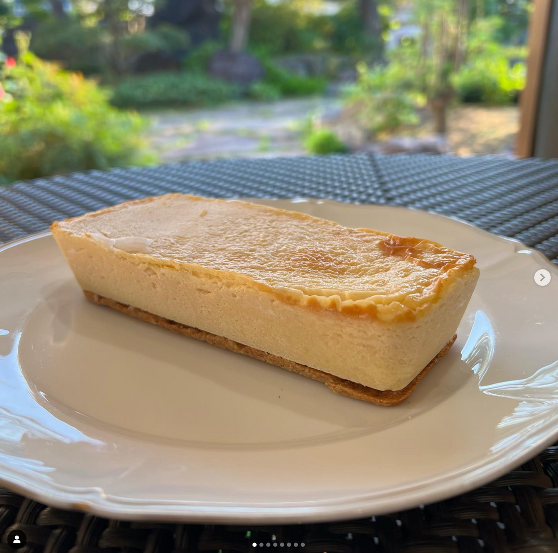 富山グルメ【公式】様にママのチーズケーキを食べていただきました。